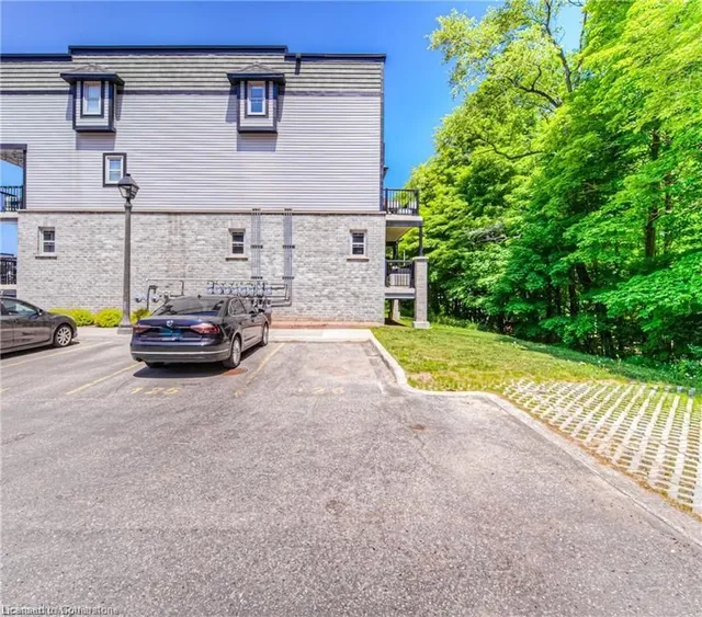 Additional image 11 of 1989 Ottawa St Unit 30G