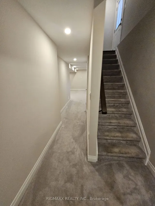 Additional image 19 of 23 Forfar Ave