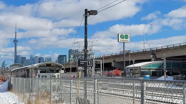 Additional image 32 of 49 East Liberty St Unit 2304