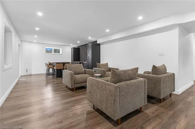 Additional image 41 of 985 Audrey Pl