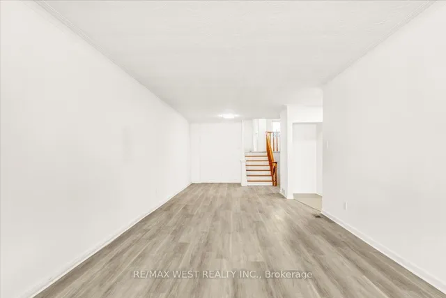 Additional image 21 of 22 Goldcrest Blvd