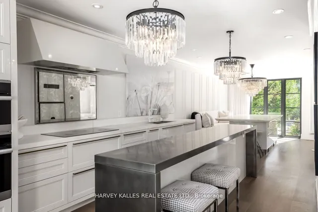 Additional image 9 of 90 Chatsworth Dr