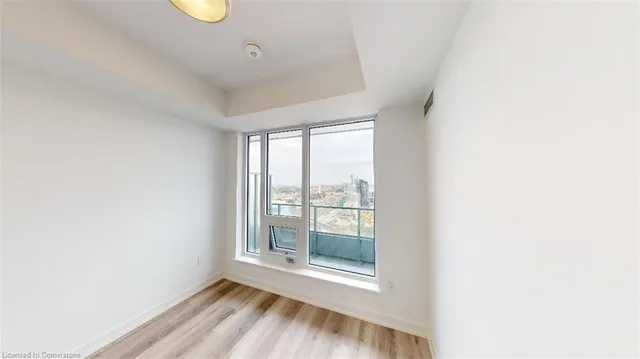 Additional image 11 of 15 Wellington St Unit 1704