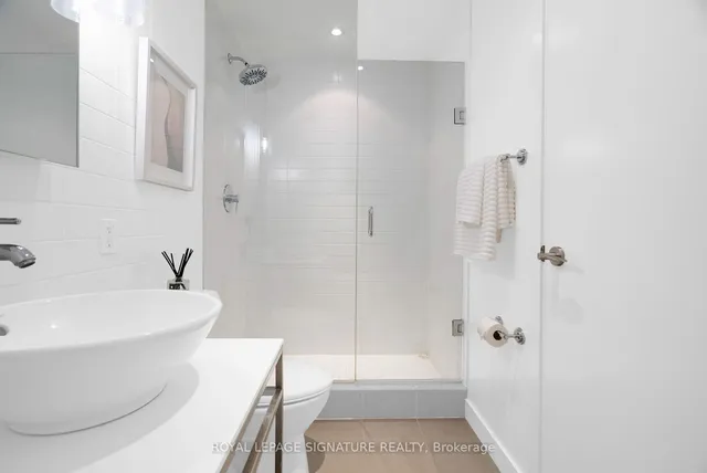 Additional image 21 of 75 Portland St Unit 809