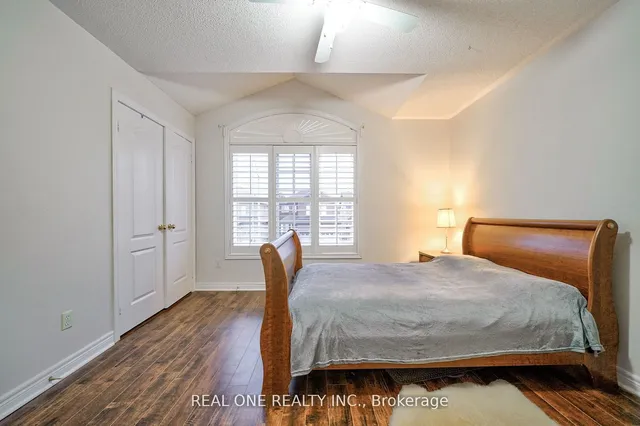 Additional image 17 of 41 Timbercreek Crt