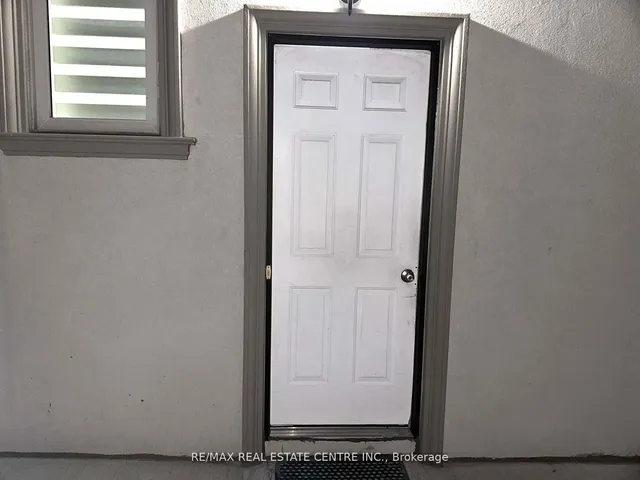 Additional image 36 of 110 Allenby Ave