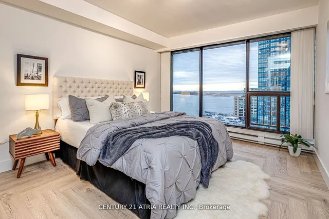 Additional image 23 of 65 Harbour Sq Unit 1401