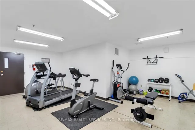 Additional image 19 of 3555 BATHURST St Unit 801