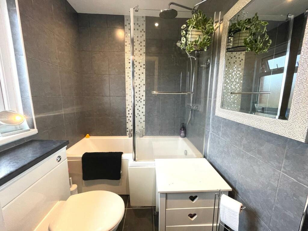 Additional image 18 of Jubilee Road, Street