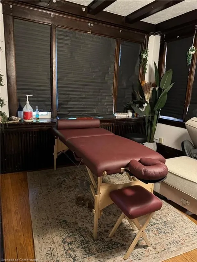 Additional image 10 of 32 Simeon St