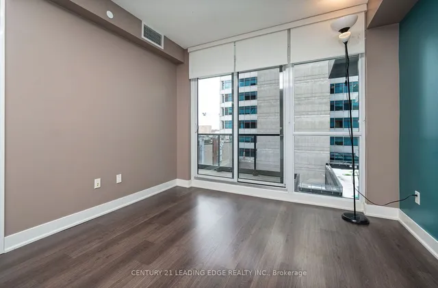 Additional image 3 of 30 Roehampton Ave Unit 506