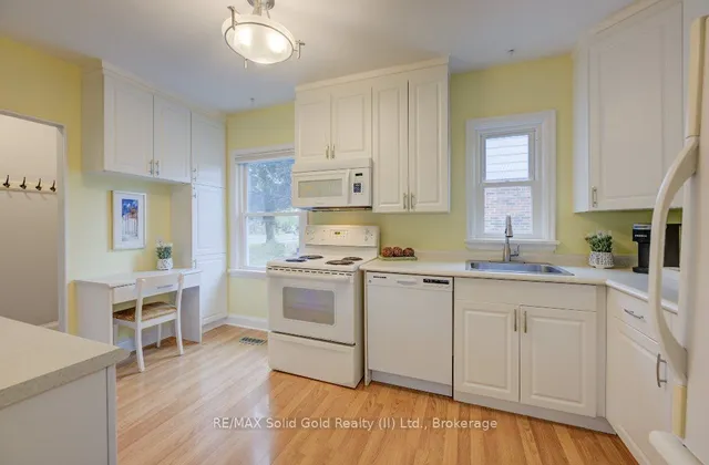 Additional image 8 of 142 Spadina Rd