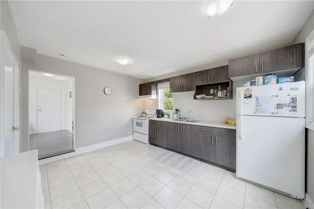 Additional image 4 of 227 FAIRWAY Rd