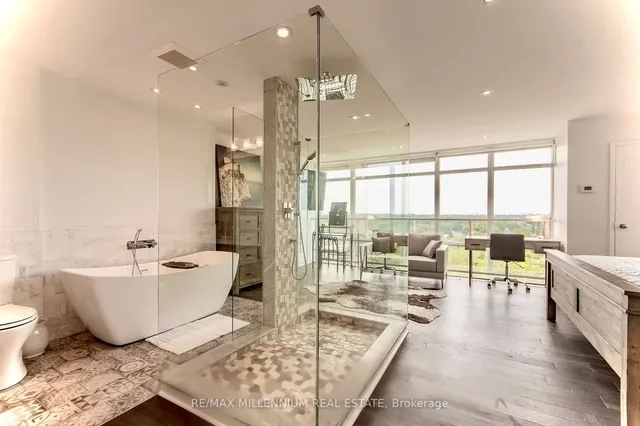 Additional image 10 of 250 Manitoba St Unit 827