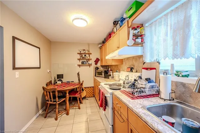 Additional image 36 of 58 Fifth Ave