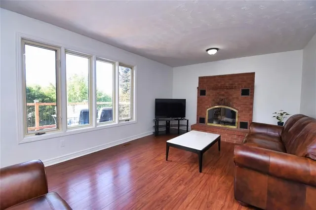 Additional image 14 of 244 MICHENER Cres