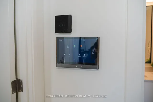 Additional image 14 of 741 King St Unit 1704