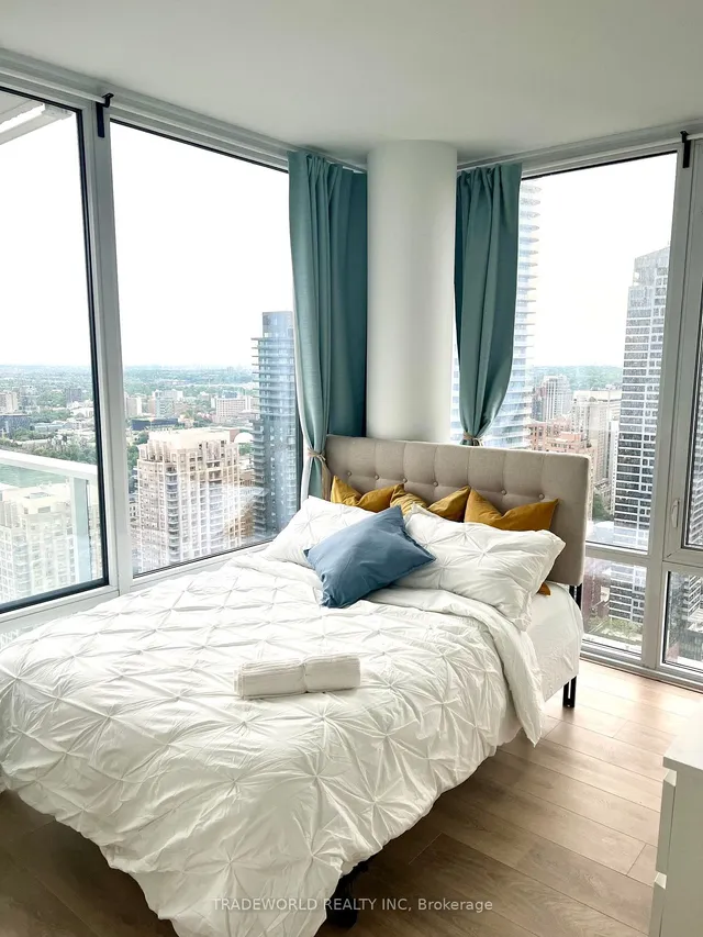 Additional image 5 of 501 Yonge St Unit 4002