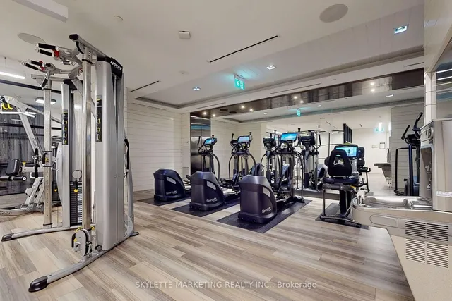 Additional image 34 of 15 Merchants' Wharf Unit 902