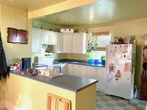 Additional image 5 of 104 Queen Street N