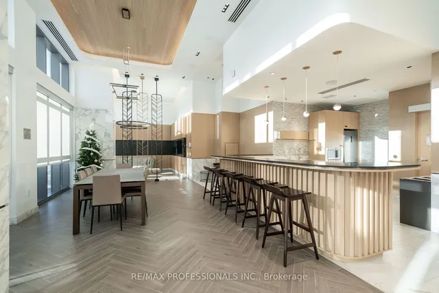 Additional image 29 of 65 Annie Craig Dr Unit 607