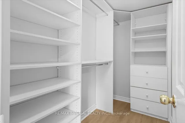 Additional image 34 of 28 empress Ave Unit 2309