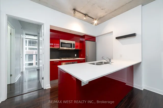 Additional image 13 of 375 King St Unit 807