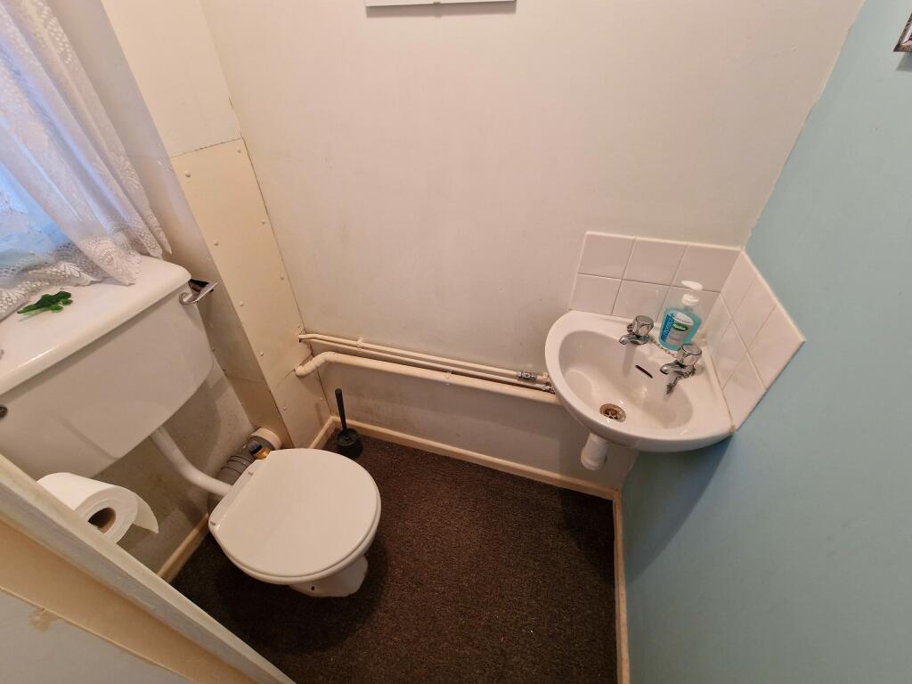 Additional image 6 of St. Johns Road, Yeovil, Somerset