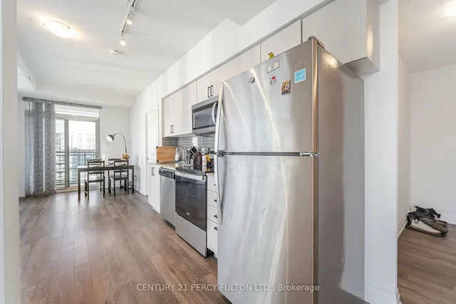 Additional image 9 of 10 Meadowglen Pl Unit 611