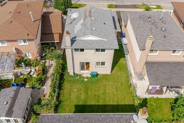 Additional image 34 of 50 Franca Cres