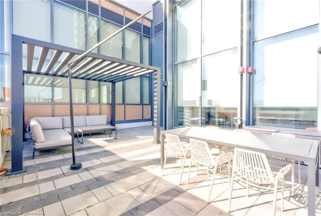 Additional image 36 of 15 Wellington St Unit 303