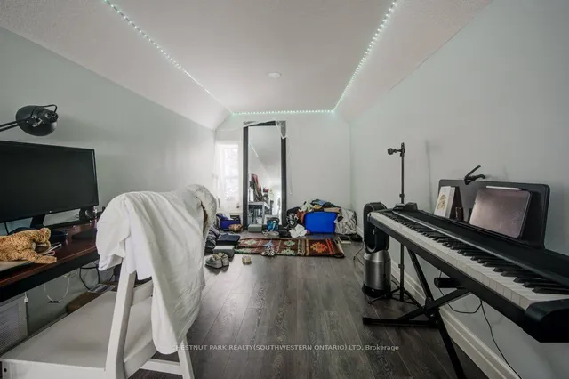 Additional image 23 of 374 Louisa St