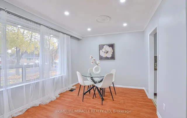 Additional image 11 of 5 Hathway Dr