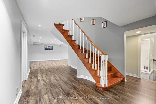 Additional image 28 of 18 Esposito Crt