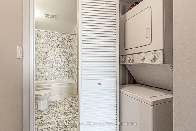 Additional image 15 of 70 Alexander St Unit 1007