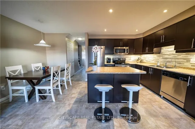 Additional image 12 of 493 Beaumont Cres