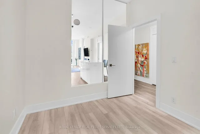 Additional image 10 of 32 Davenport Rd Unit 1405