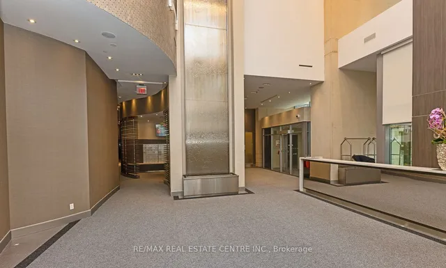Additional image 38 of 500 Sherbourne St Unit 1301