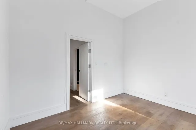 Additional image 21 of 10 Saunders Ave