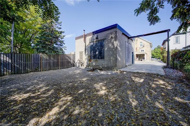 Additional image 14 of 203 Breithaupt St