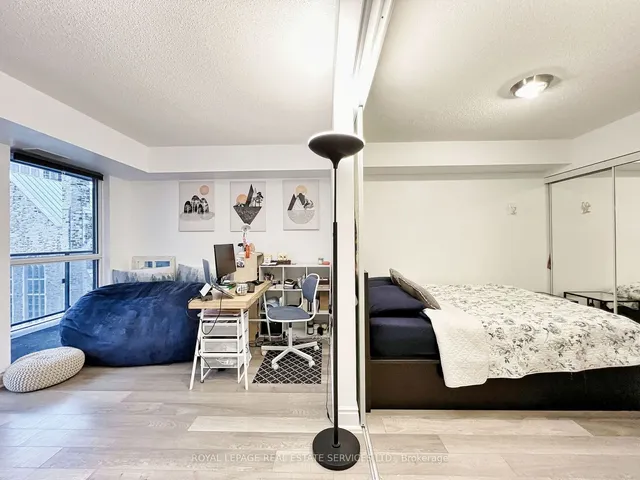Additional image 15 of 28 Ted Rogers Way Unit 808