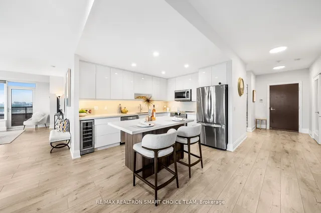 Additional image 8 of 100 Harrison Garden Blvd Unit 1211