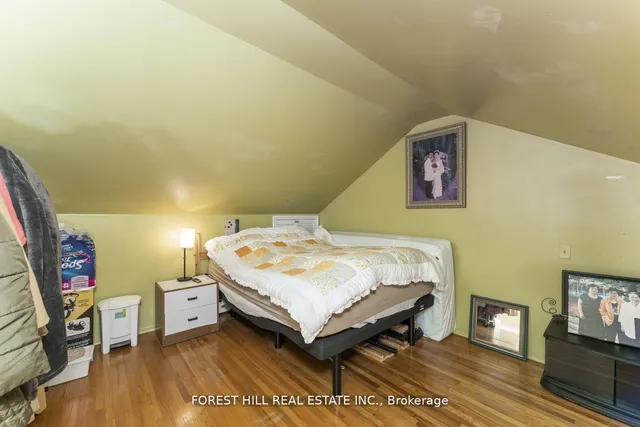 Additional image 16 of 1046 Dovercourt Rd