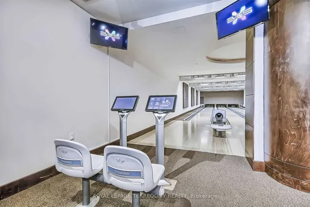 Additional image 33 of 5 Northtown Way Unit 706