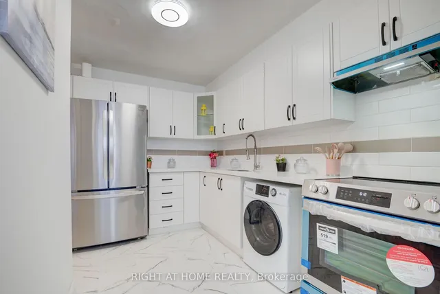 Additional image 12 of 2245 Eglinton Ave Unit 207