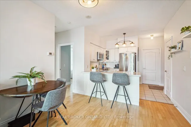 Additional image 6 of 319 Merton St Unit 616