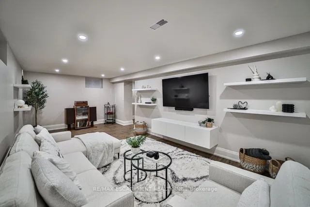 Additional image 23 of 31 Nuffield Dr