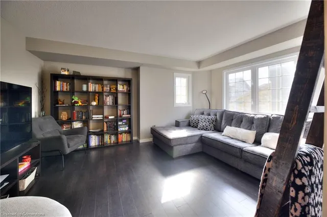 Additional image 10 of 931 Glasgow St Unit 2C