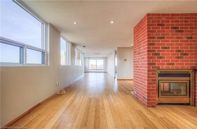 Additional image 7 of 20 Ellen St Unit 703
