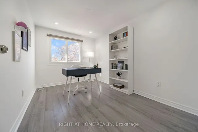 Additional image 25 of 12 Lace Fernway